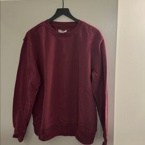 Goodfellow & Co Men's Maroon Crewneck light weight fleece.